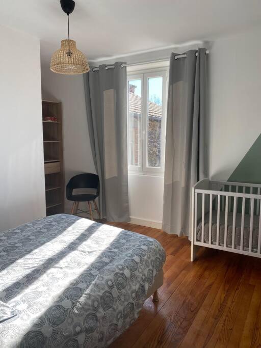 Gite De Tom Et Mag Classe 3 * Clevacances Villa Pontgibaud Eksteriør bilde